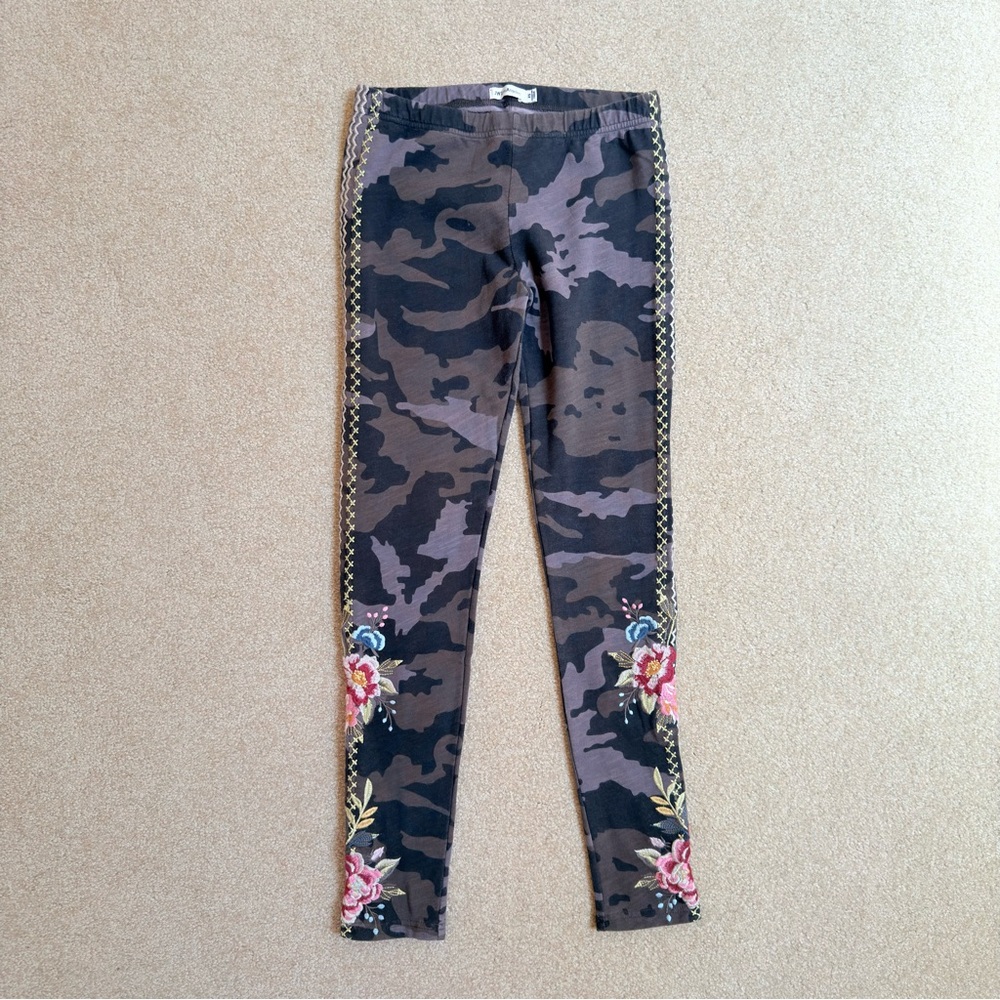 Johnny Was Embroidered Camo Leggings